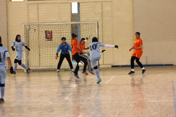 مانگی داھاتوو دھۆک باوەش بۆپاڵەوانەیتی فوستاڵی پەروەردە گشیتەکان دەکاتەوە